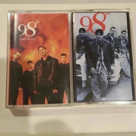 98 Degrees Cassette Tapes - Picture 1 of 4